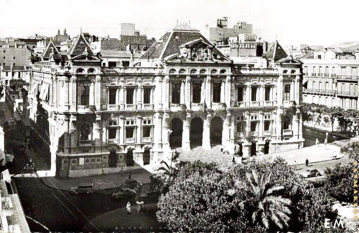 PA b- 018- Hotel de ville.jpg